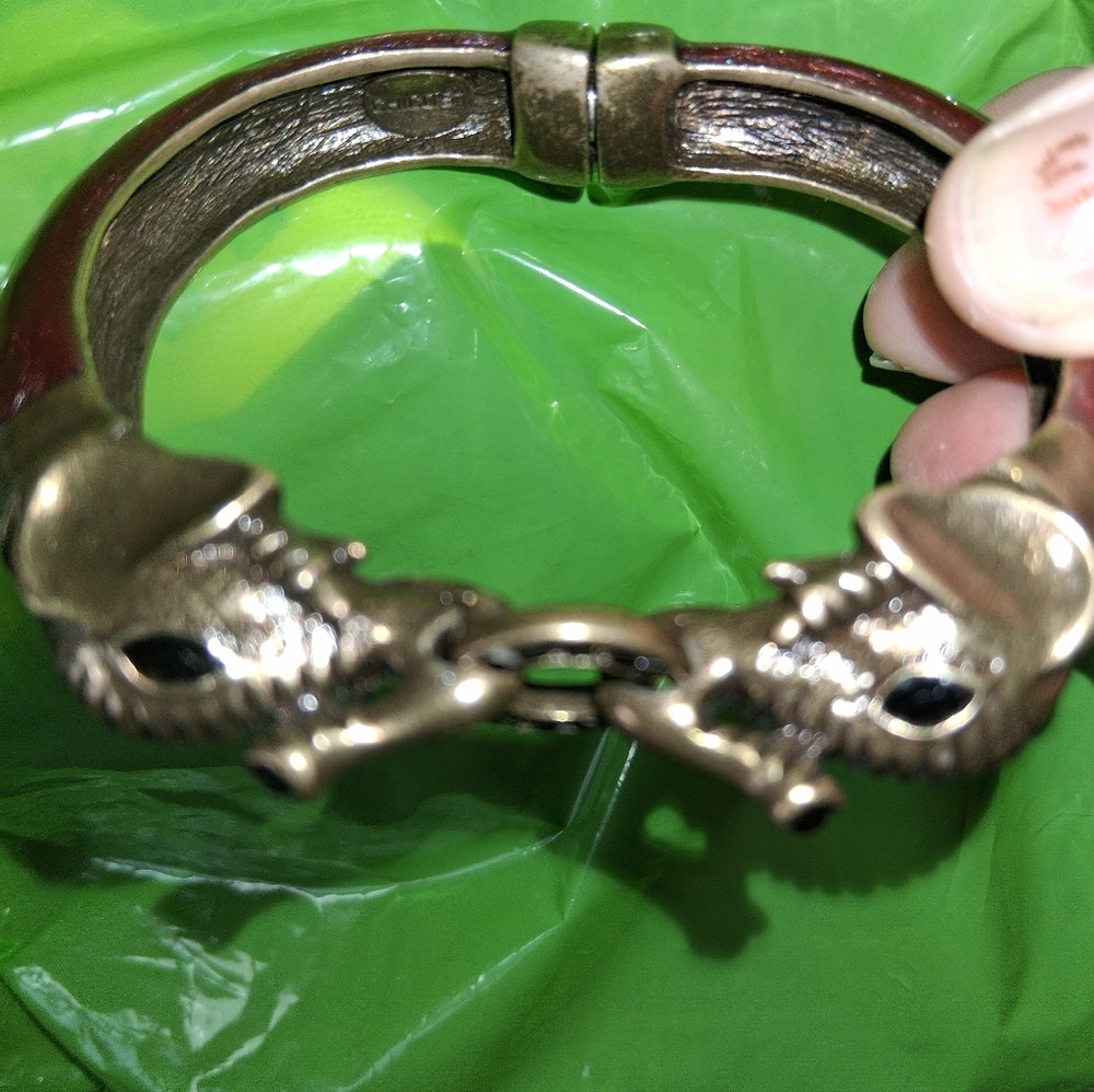 Chicos Elephant Bracelet - Picture 5 of 9